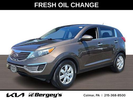 Sand Track 2011 Kia Sportage LX