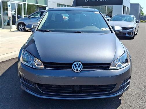 2017 Volkswagen Golf TSI S 4-Door