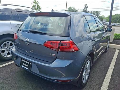 2017 Volkswagen Golf TSI S 4-Door