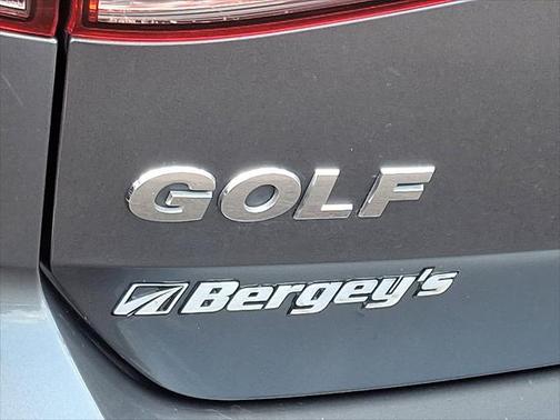 2017 Volkswagen Golf TSI S 4-Door