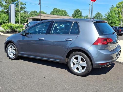 2017 Volkswagen Golf TSI S 4-Door