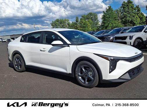 2025 Kia K4 LXS