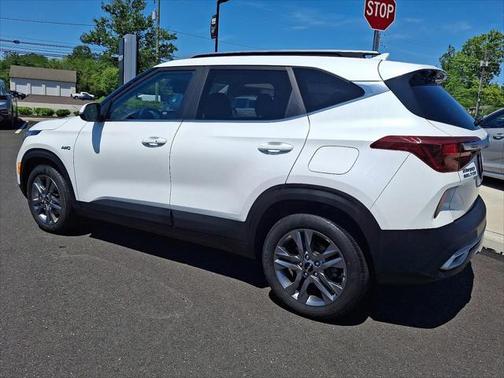 2022 Kia Seltos S