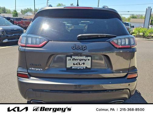 Granite Crystal Metallic Clearcoat 2019 Jeep Cherokee Limited