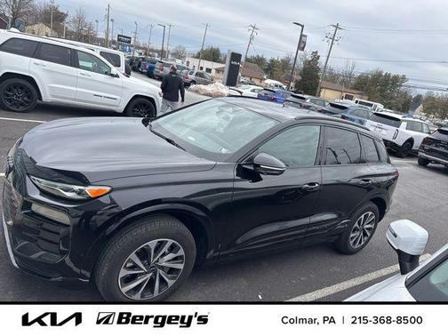 2025 Audi Q6 e-tron Premium quattro