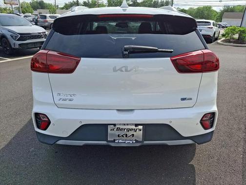 2022 Kia Niro EX Premium