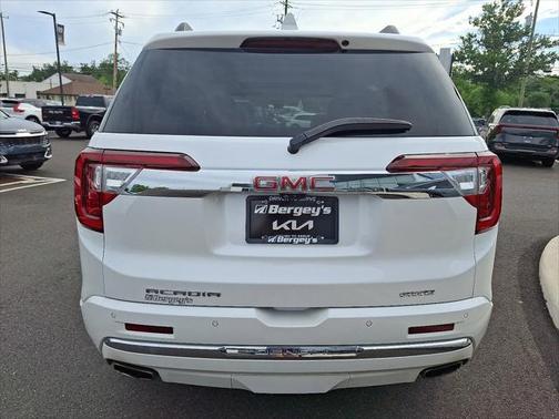 2020 GMC Acadia Denali