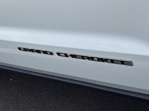 2017 Jeep Grand Cherokee Limited X
