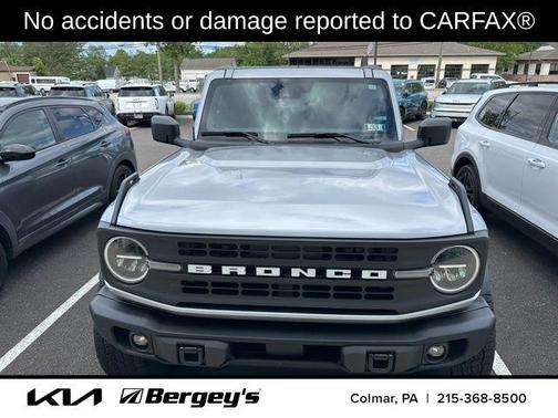 ICONIC SILVER METALLIC 2023 Ford Bronco Black Diamond