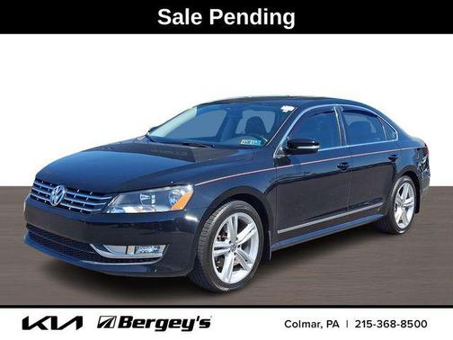 Black Uni 2015 Volkswagen Passat 1.8T Auto SEL Premium