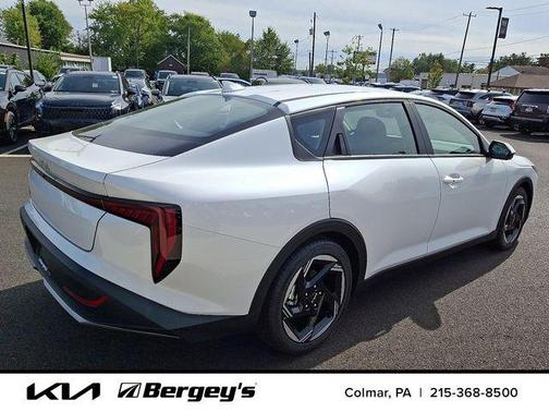 2025 Kia K4 EX