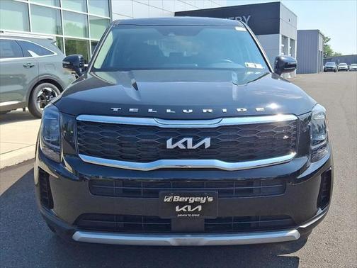 2022 Kia Telluride LX