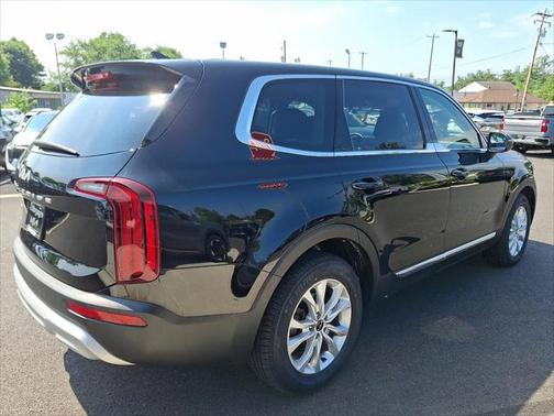 2022 Kia Telluride LX