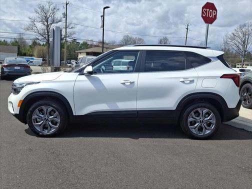 2024 Kia Seltos S