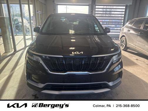 2023 Kia Carnival LX