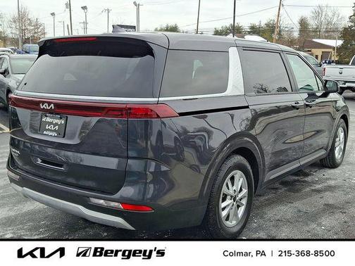 2023 Kia Carnival LX