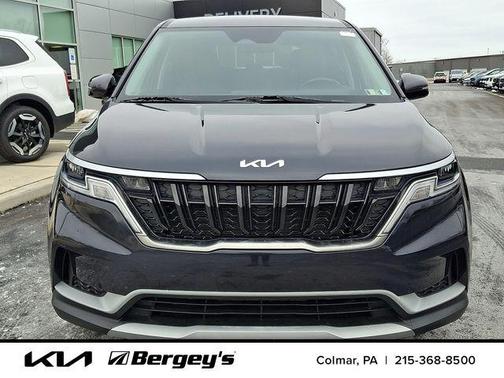 2023 Kia Carnival LX