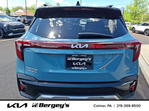 Pluton Blue/Black Roof 2024 Kia Seltos SX Turbo