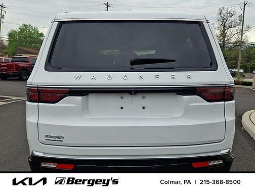Bright White Clearcoat 2023 Jeep Wagoneer Series I 4x4
