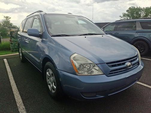 2008 Kia Sedona LX