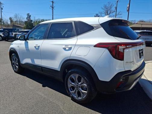 2024 Kia Seltos LX