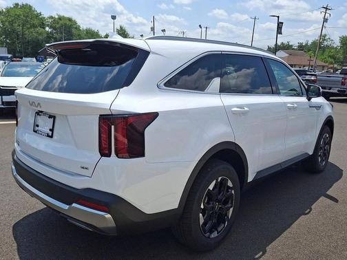 2025 Kia Sorento S