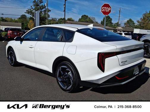 2025 Kia K4 EX