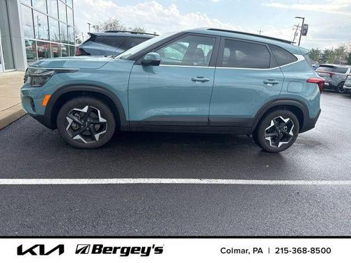 Pluton Blue 2024 Kia Seltos EX