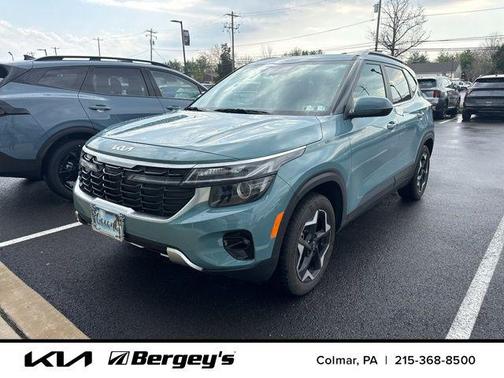 Pluton Blue 2024 Kia Seltos EX