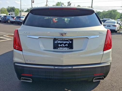 2017 Cadillac XT5 Luxury