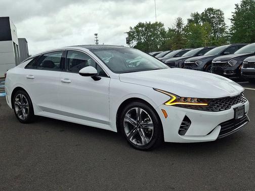 2023 Kia K5 EX