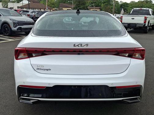 2023 Kia K5 EX