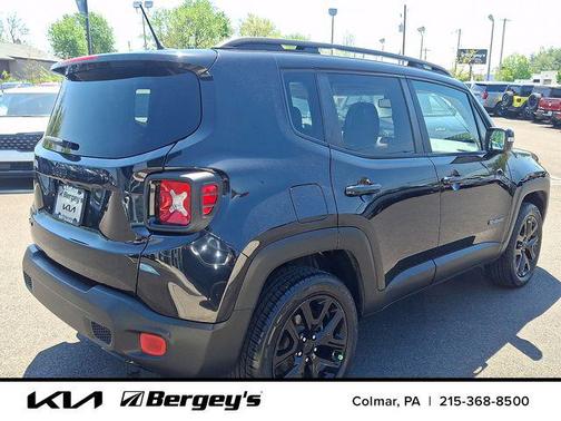 Carbon Black Metallic 2016 Jeep Renegade Latitude