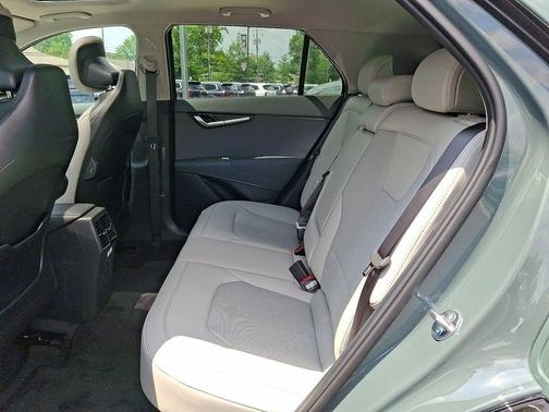 2025 Kia Niro Touring