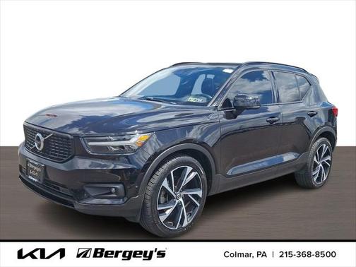 2021 Volvo XC40 T5 R-Design