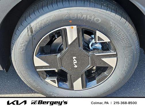 Ebony Black 2026 Kia Sportage LX