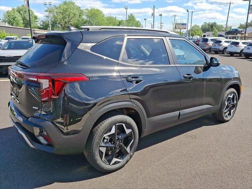 2025 Kia Seltos S