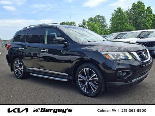 Magnetic Black 2018 Nissan Pathfinder Platinum