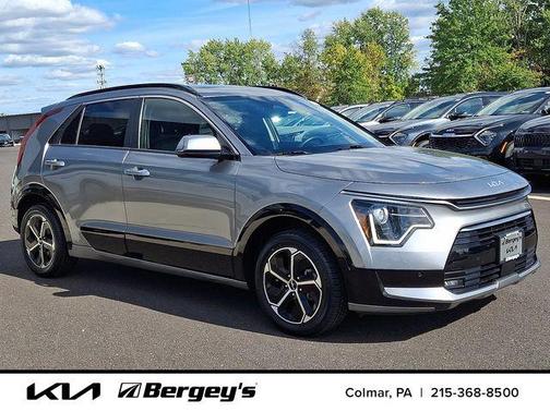 2023 Kia Niro SX