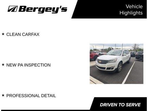 Iridescent Pearl Tricoat 2017 Chevrolet Traverse 2LT