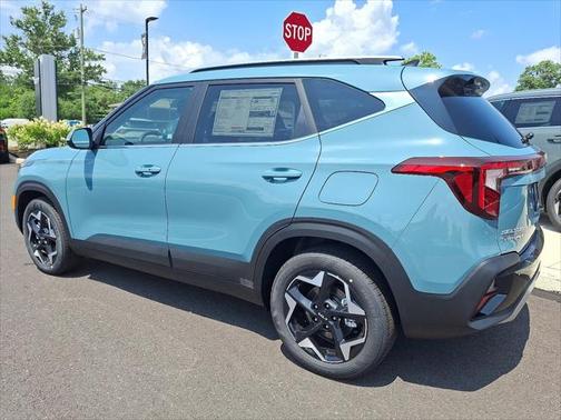 2025 Kia Seltos EX
