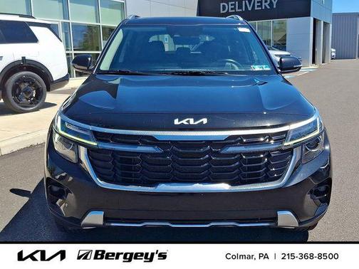 Fusion Black 2024 Kia Seltos EX