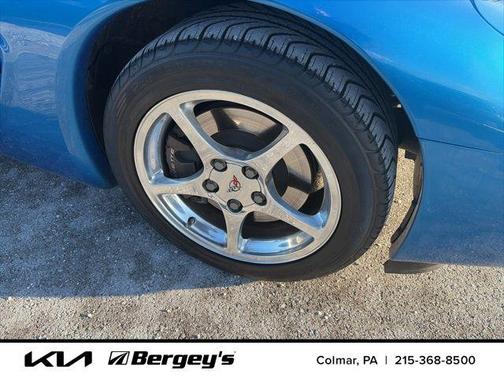 2000 Chevrolet Corvette Base