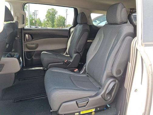 2026 Kia Carnival LX