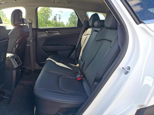2025 Kia Sportage Hybrid EX