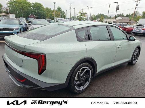 2025 Kia K4 EX