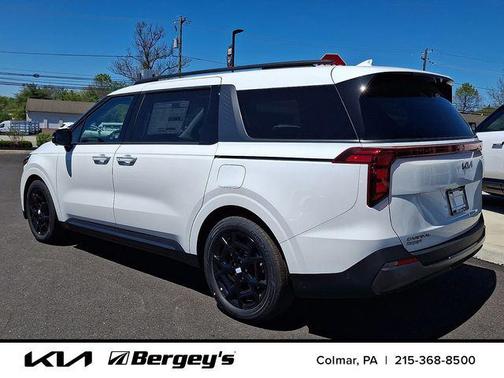 Snow White Pearl 2026 Kia Carnival SX