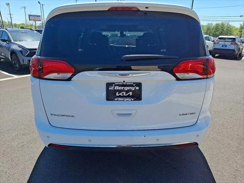 2018 Chrysler Pacifica Limited