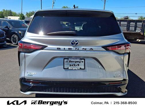 Celestial Silver Metallic 2023 Toyota Sienna XSE 7 Passenger