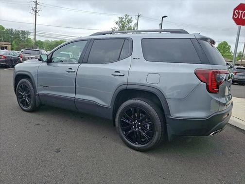 2023 GMC Acadia AWD SLT